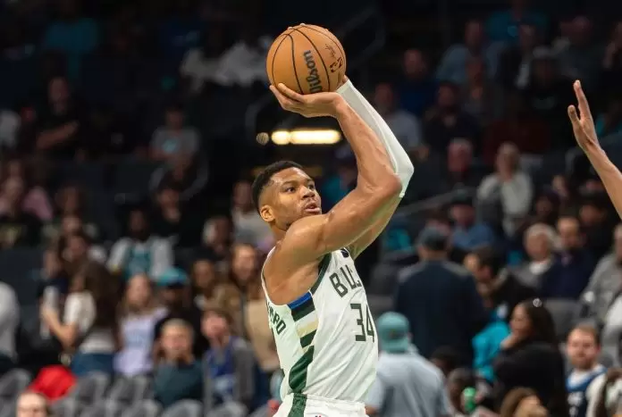 Giannis Antetokounmpo Giannis Antetokounmpo