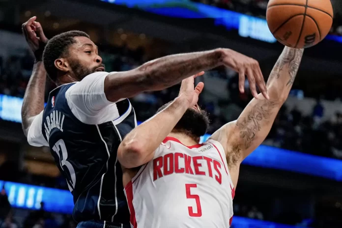 Mavericks lock up Naji Marshall long-term
