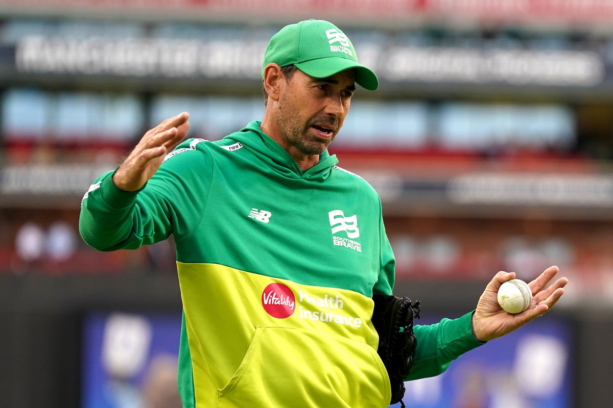 New England Test coach Stephen Fleming commits to commentary role