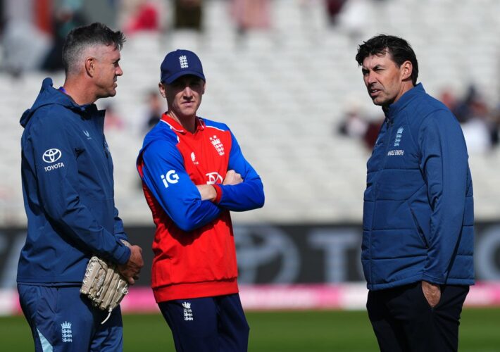Stephen Fleming hopes his ‘tour of love’ takes England back to number one