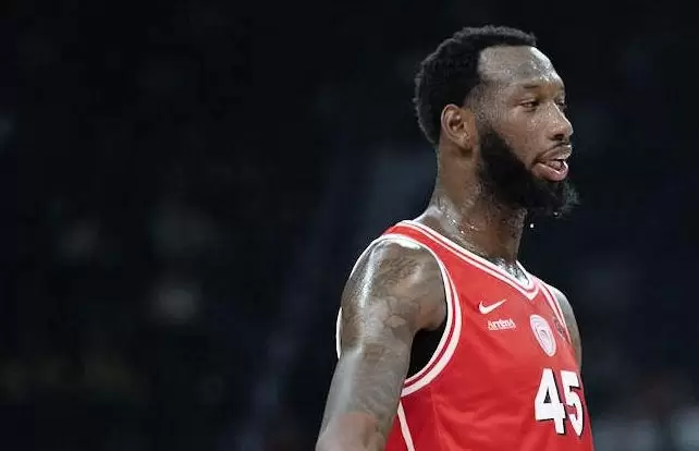 Donta Hall jokes about becoming a coach: “I don’t think I can do so”
