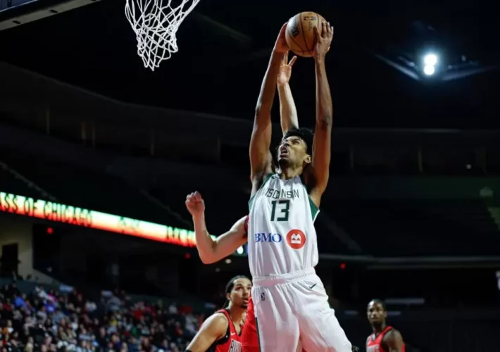 Bucks sign John Butler