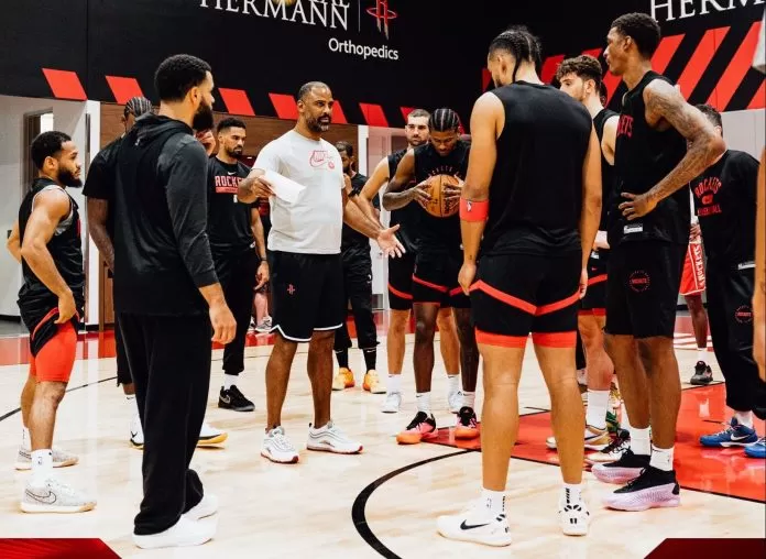 Ralph Sampson on Rockets: “Nobody Really Knows Right Now”